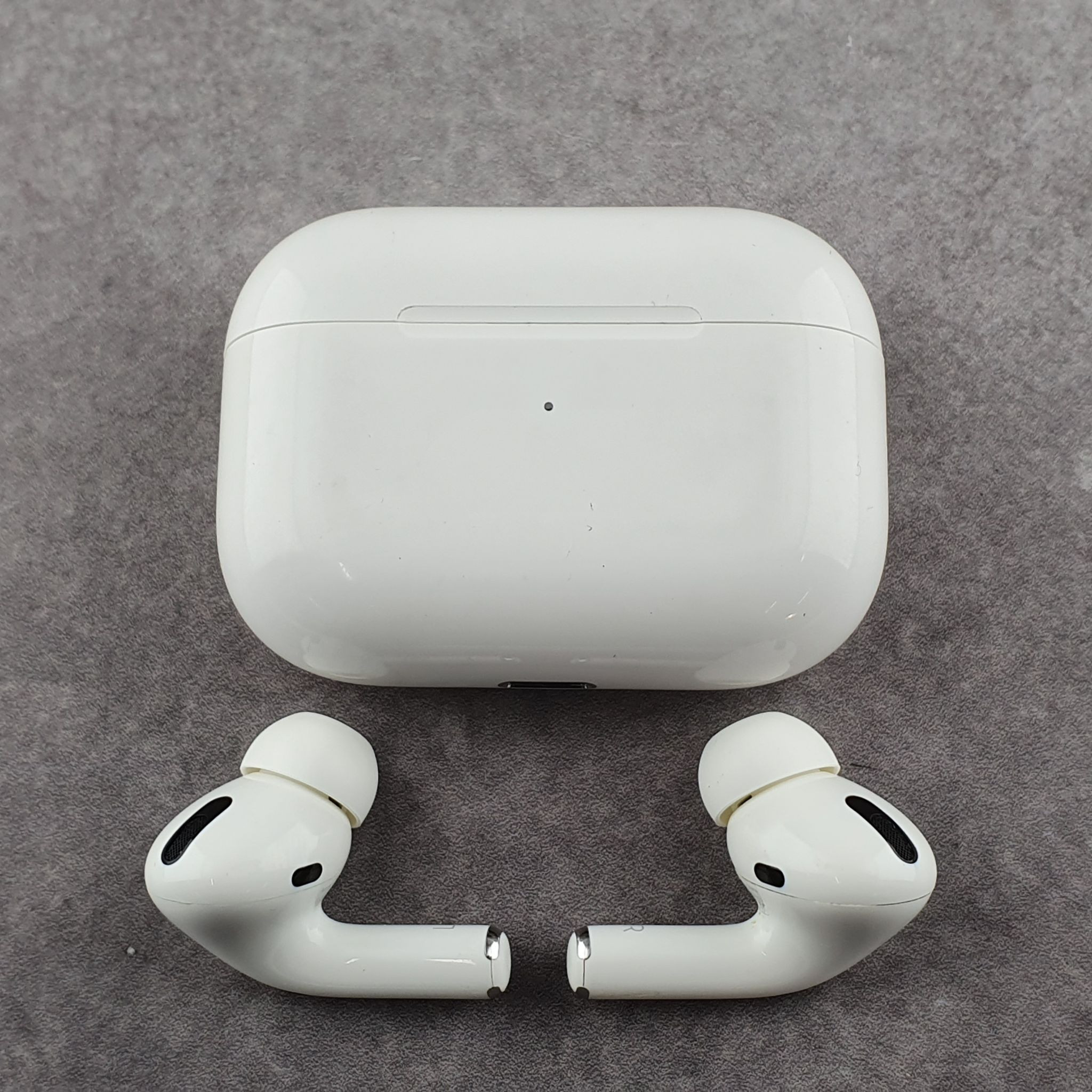 Apple AirPods Pro Б/У | купить БУшку от Цитрус Сервис